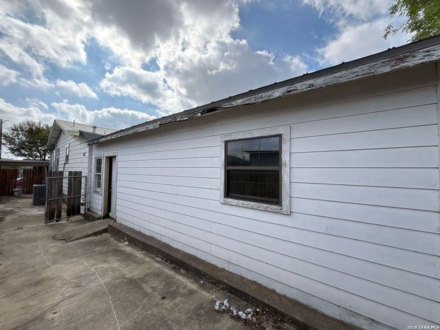 351 Allsup, San Antonio, TX 78237