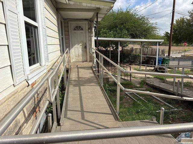 351 Allsup, San Antonio, TX 78237