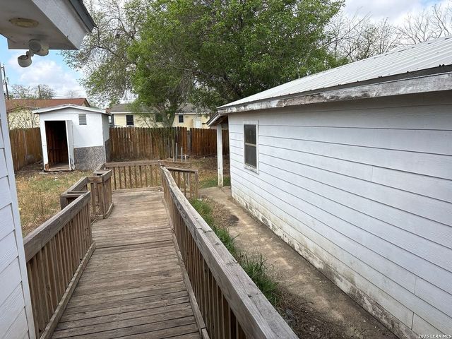 351 Allsup, San Antonio, TX 78237