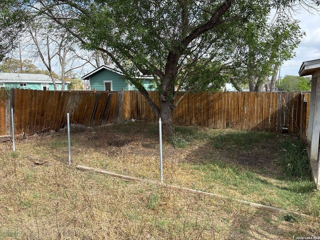 351 Allsup, San Antonio, TX 78237