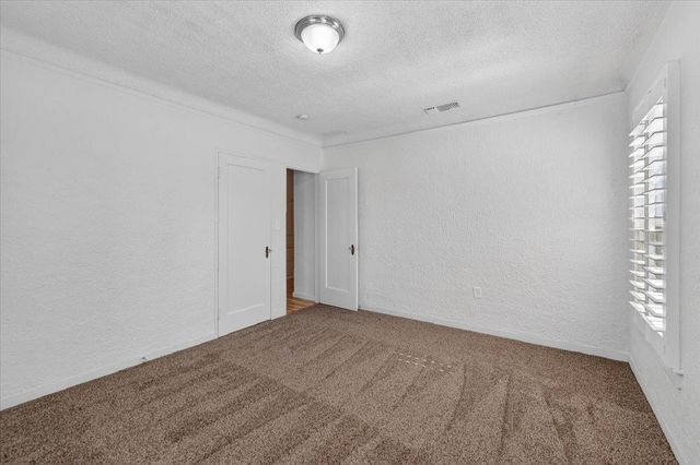 256 N Sierra Vista Avenue, Fresno, CA 93702