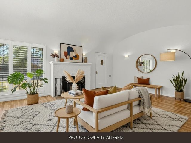 256 N Sierra Vista Avenue, Fresno, CA 93702