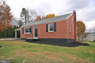 1011 STATE DR, Lebanon, PA 17042