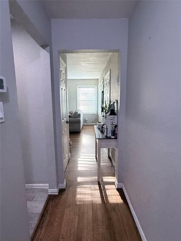 8506 Glenbrae Street, Houston, TX 77061