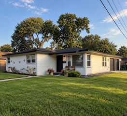 8506 Glenbrae Street, Houston, TX 77061