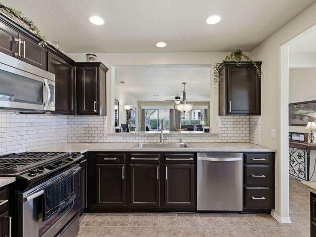 7975 Estancia Drive, Frisco, TX 75036