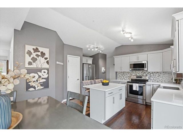 8205 Eagleview Dr, Littleton, CO 80125