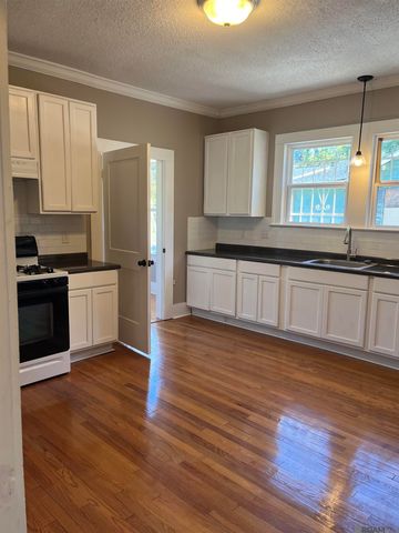 2830 Fairfields Ave, Baton Rouge, LA 70802