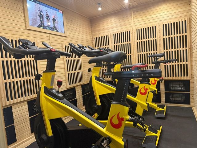 301 Newbury St, Danvers, MA 01923