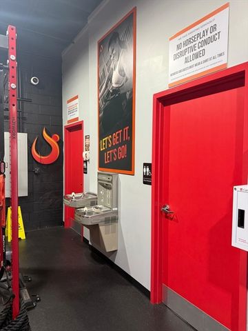 301 Newbury St, Danvers, MA 01923