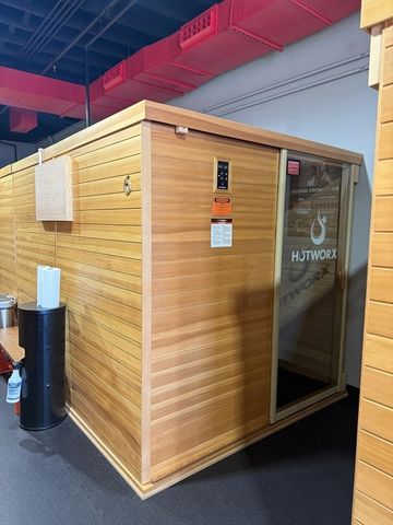 301 Newbury St, Danvers, MA 01923