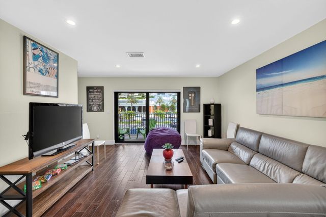 3250 NE 12th Street 6, Pompano Beach, FL 33062