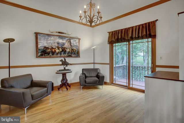 2013 CASTLEGREEN CT, Greencastle, PA 17225