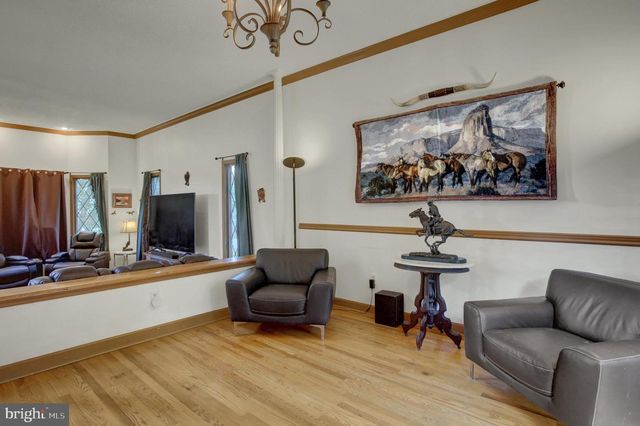 2013 CASTLEGREEN CT, Greencastle, PA 17225
