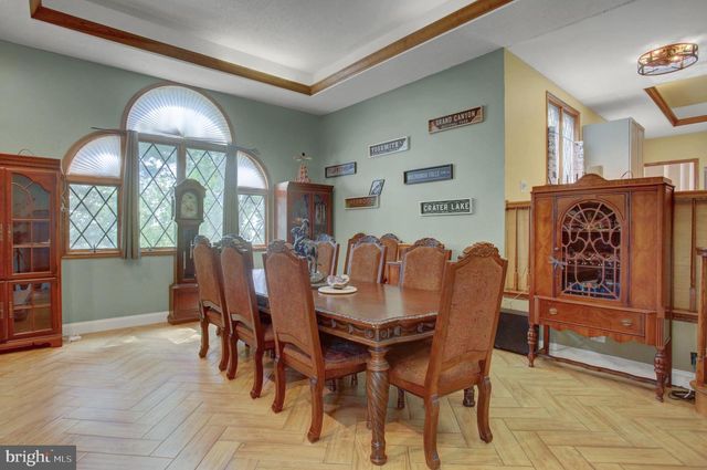 2013 CASTLEGREEN CT, Greencastle, PA 17225
