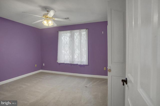 2013 CASTLEGREEN CT, Greencastle, PA 17225