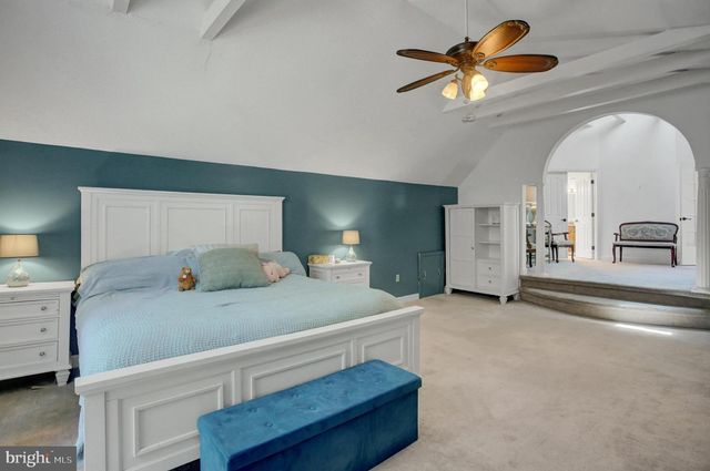 2013 CASTLEGREEN CT, Greencastle, PA 17225