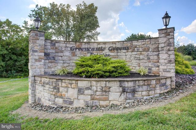 2013 CASTLEGREEN CT, Greencastle, PA 17225