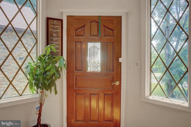 2013 CASTLEGREEN CT, Greencastle, PA 17225