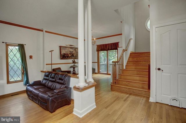 2013 CASTLEGREEN CT, Greencastle, PA 17225