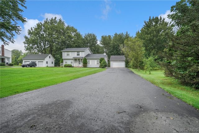 7143 Akron Road, Lockport Town, NY 14094