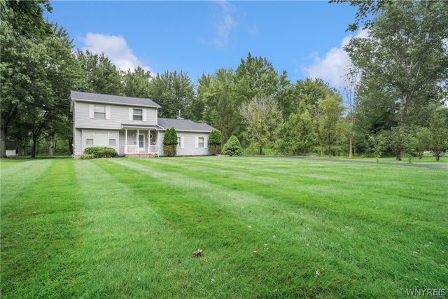 7143 Akron Road, Lockport Town, NY 14094