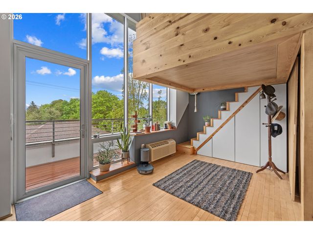 900 Ne 81ST Ave 407, Portland, OR 97213