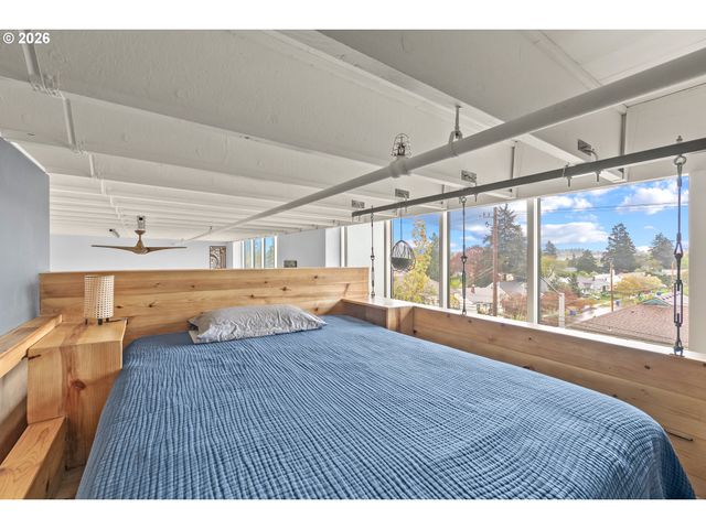 900 Ne 81ST Ave 407, Portland, OR 97213