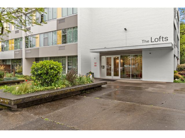 900 Ne 81ST Ave 407, Portland, OR 97213