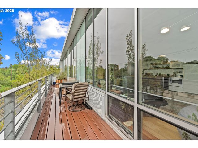 900 Ne 81ST Ave 407, Portland, OR 97213