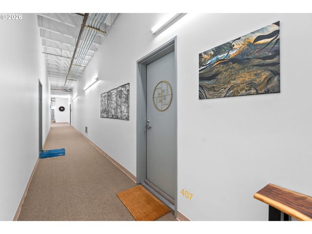 900 Ne 81ST Ave 407, Portland, OR 97213