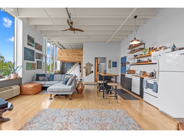 900 Ne 81ST Ave 407, Portland, OR 97213