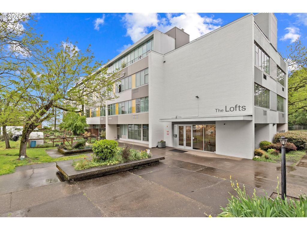 900 Ne 81ST Ave 407, Portland, OR 97213