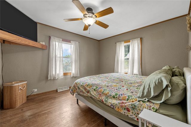 3114 Eastern Avenue NE, Cedar Rapids, IA 52402