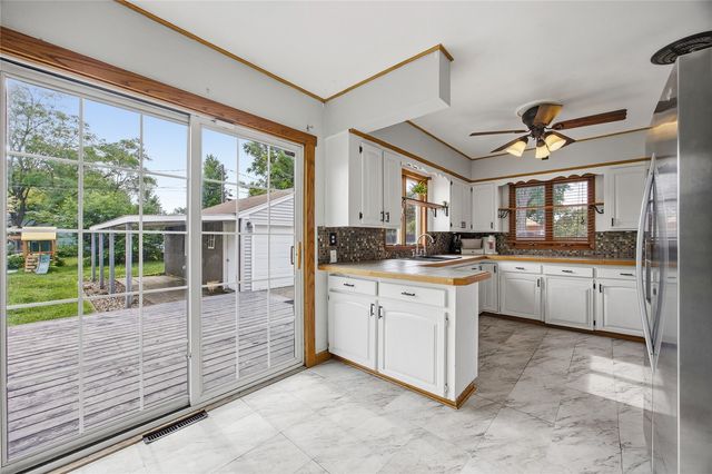 3114 Eastern Avenue NE, Cedar Rapids, IA 52402