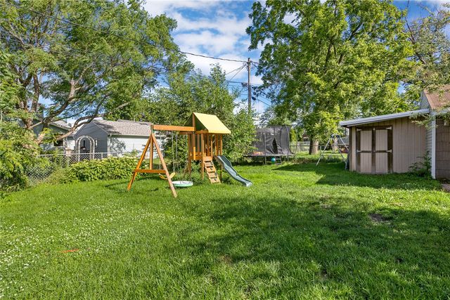 3114 Eastern Avenue NE, Cedar Rapids, IA 52402