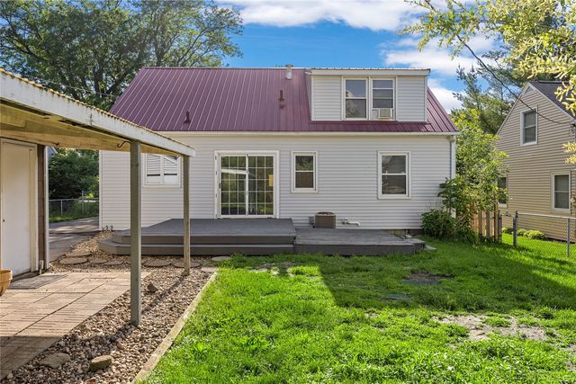 3114 Eastern Avenue NE, Cedar Rapids, IA 52402