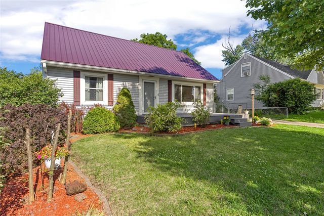 3114 Eastern Avenue NE, Cedar Rapids, IA 52402