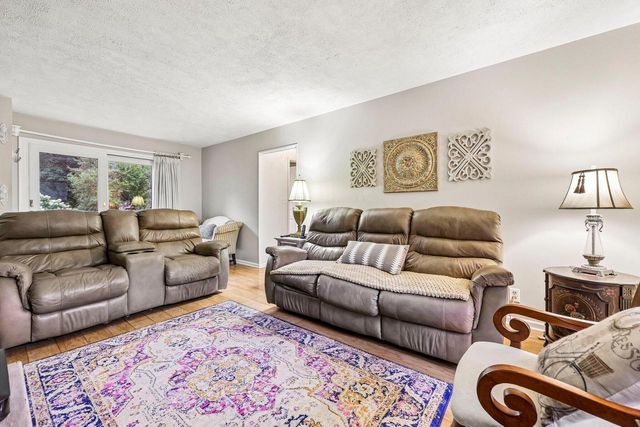 21875 Clearfield ROAD, Brookfield, WI 53045