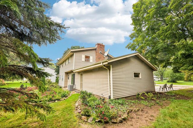 21875 Clearfield ROAD, Brookfield, WI 53045