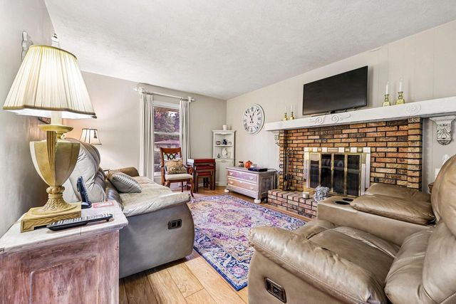 21875 Clearfield ROAD, Brookfield, WI 53045