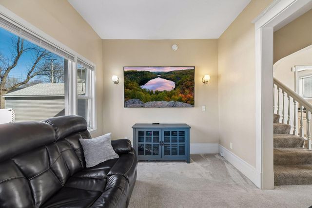 885 Case Avenue, Saint Paul, MN 55106