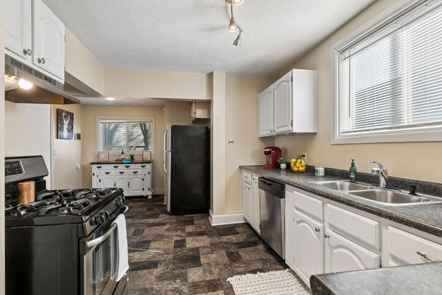 885 Case Avenue, Saint Paul, MN 55106