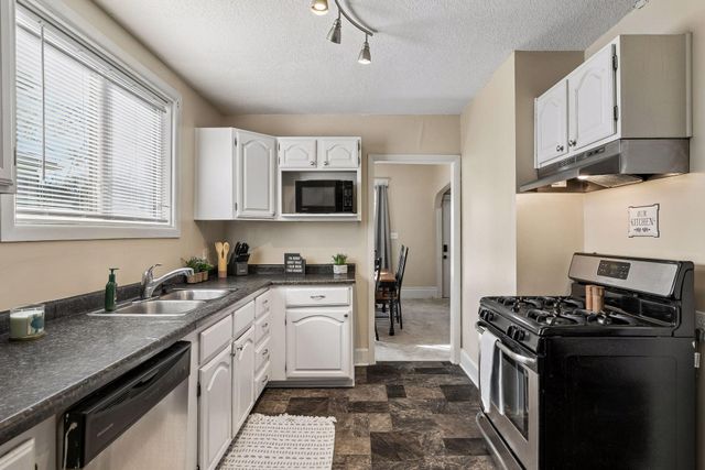 885 Case Avenue, Saint Paul, MN 55106