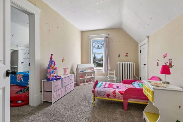 885 Case Avenue, Saint Paul, MN 55106