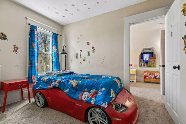 885 Case Avenue, Saint Paul, MN 55106