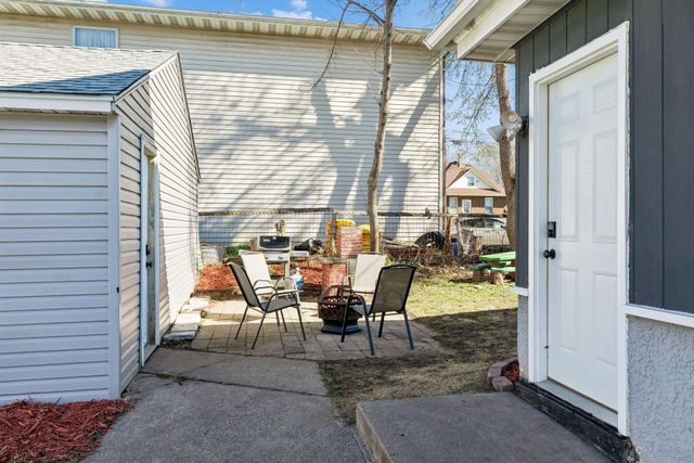 885 Case Avenue, Saint Paul, MN 55106