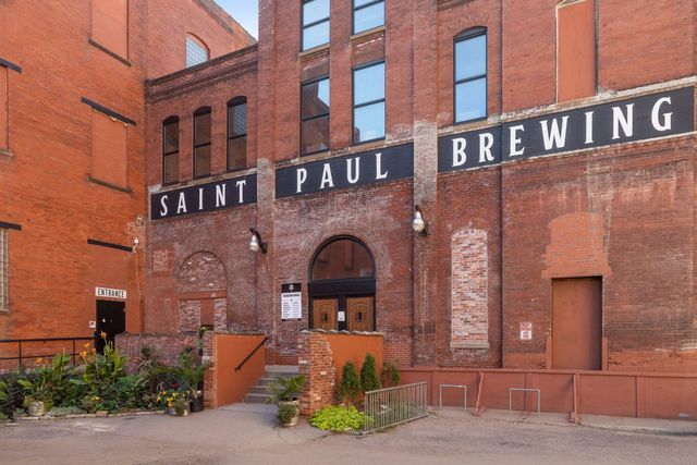 885 Case Avenue, Saint Paul, MN 55106