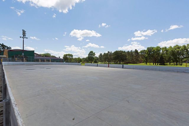 885 Case Avenue, Saint Paul, MN 55106