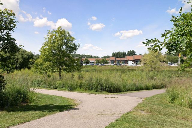 885 Case Avenue, Saint Paul, MN 55106